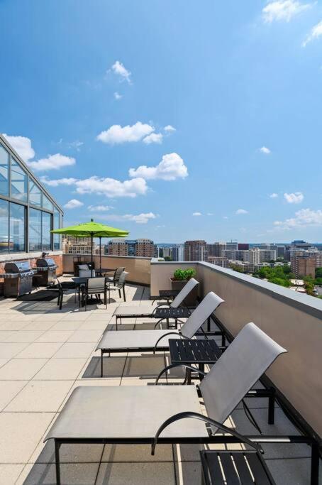 Incredible Apartment With Rooftop In Pentagon City Arlington Exterior photo